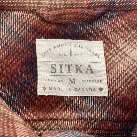 Ecologyst / Sitka - The Field Women's Plaid Wool Button Down - Picture 2 of 3